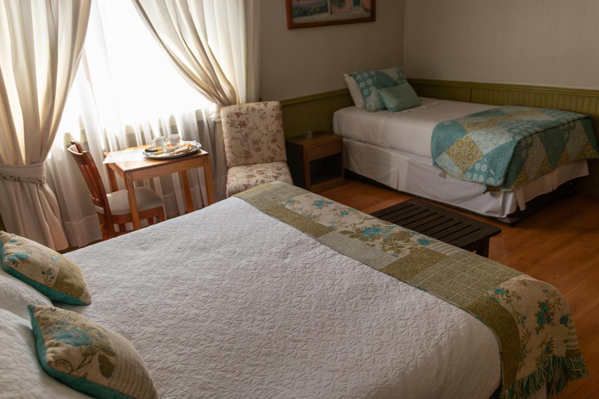 Hotel Di Torlaschi Valdivia Eksteriør bilde